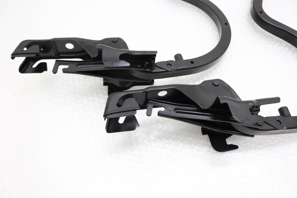【USED】 NISSAN Trunk Hinge - BNR32