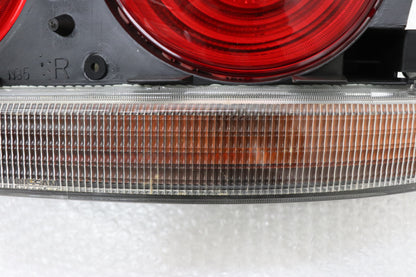 【USED】NISSAN Tail Lamp RHS - BCNR33 **JP**