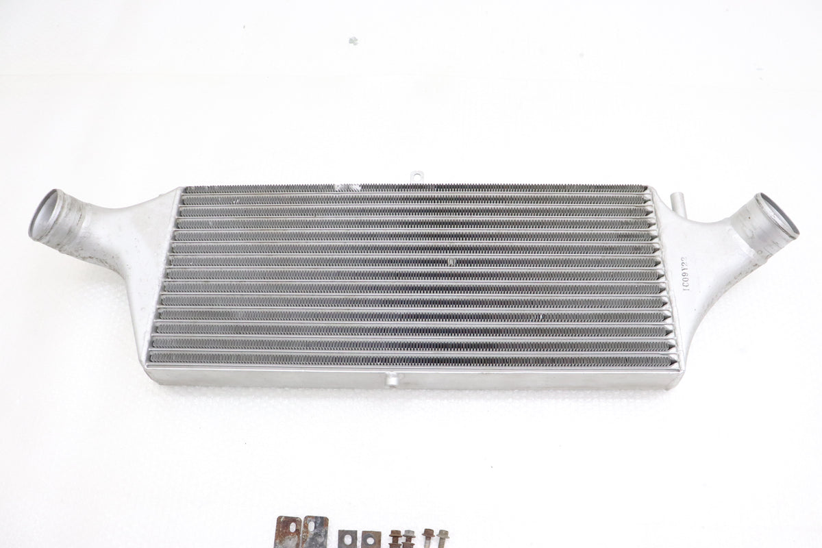 【USED】 Aftermarket Intercooler - BCNR33