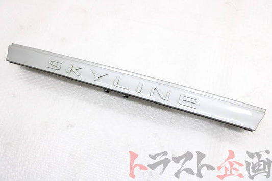 【USED】 NISSAN BCNR33 Rear Garnish Early Model