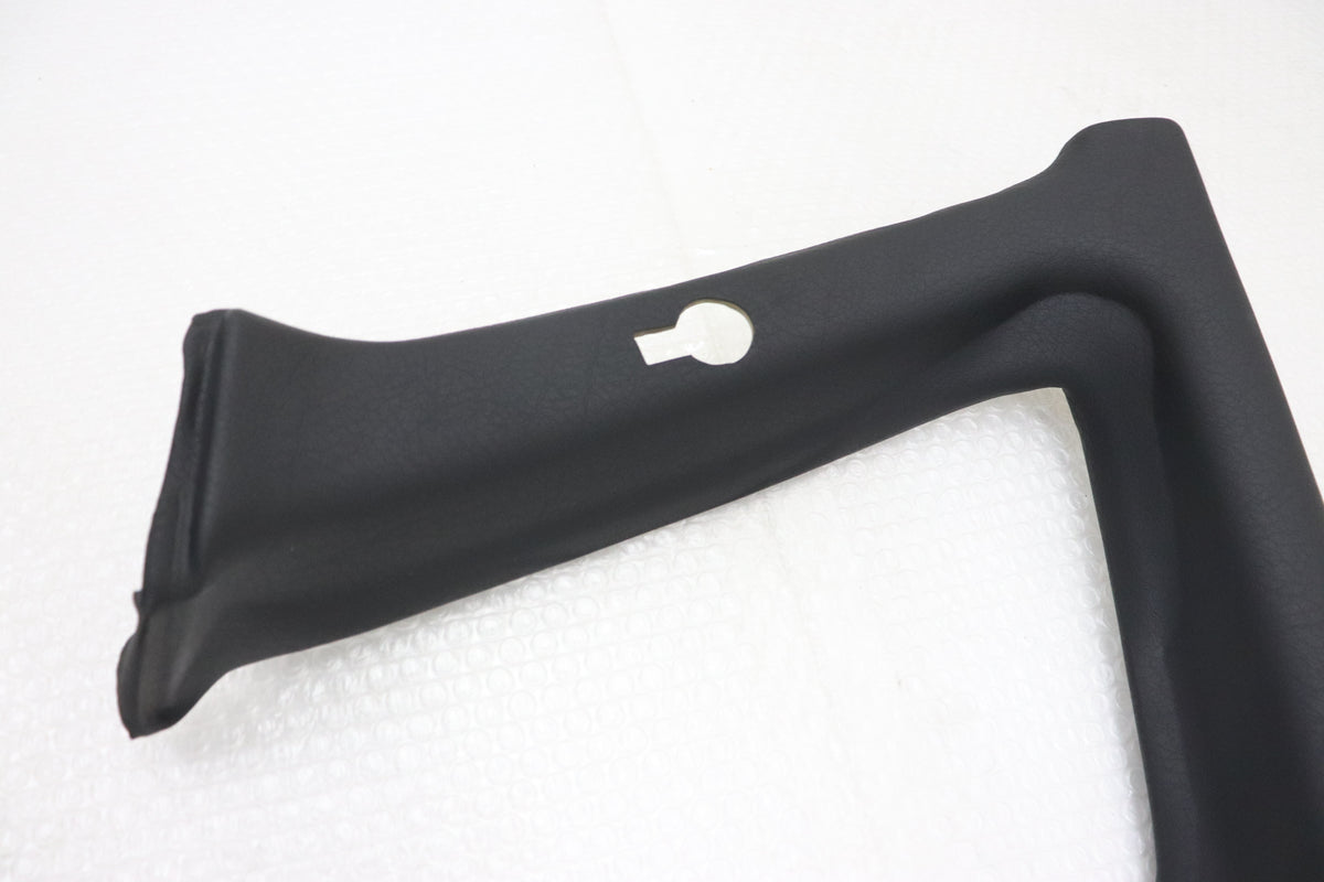 【USED】 NISSAN Rear Quarter Inner Panel C Pillar Trim Pair Set - BNR32