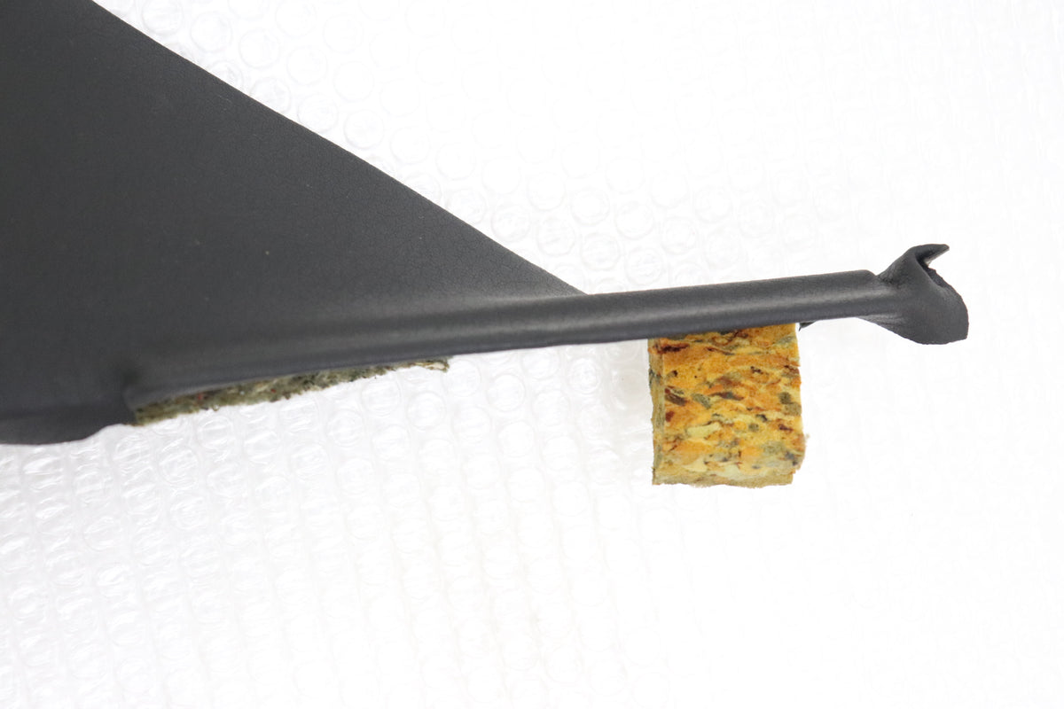 【USED】 NISSAN Rear Quarter Inner Panel C Pillar Trim Pair Set - BNR32