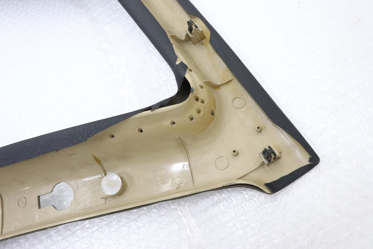 【USED】 NISSAN Rear Quarter Inner Panel C Pillar Trim Pair Set - BNR32