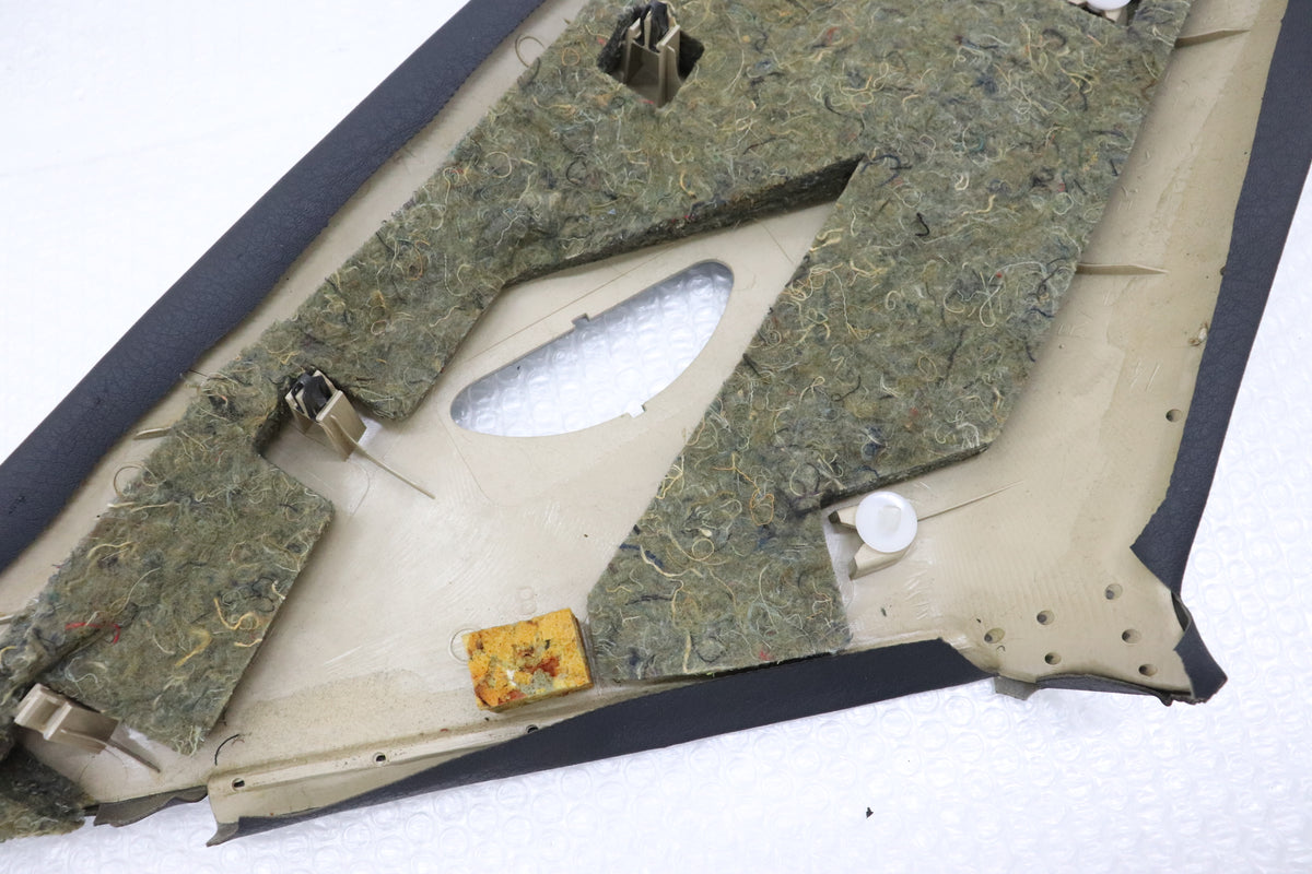 【USED】 NISSAN Rear Quarter Inner Panel C Pillar Trim Pair Set - BNR32