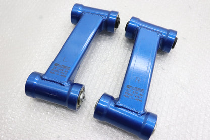 【USED】 CUSCO Front Upper Arm - BNR32 **JP**